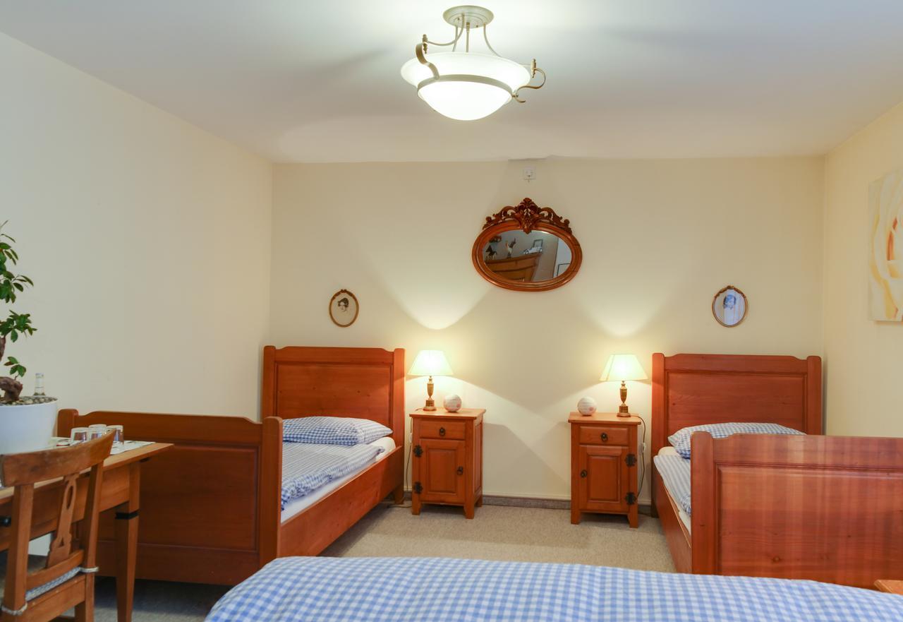 Ustria Crusch Alva Bed & Breakfast Tavanasa Luaran gambar
